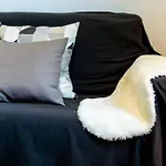 Apartman Brand New Studio, Sea View, Aircon, Wifi *