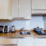 Brand New Studio, Sea View, Aircon, Wifi Apartman *