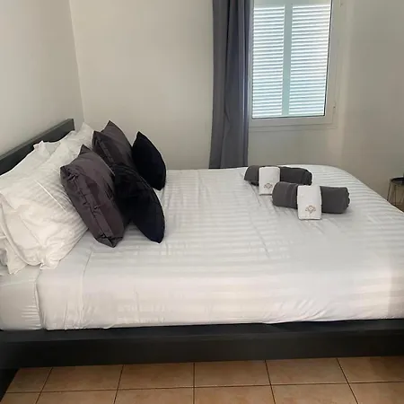 Brand New Studio, Sea View, Aircon, Wifi Roquebrune-Cap-Martin