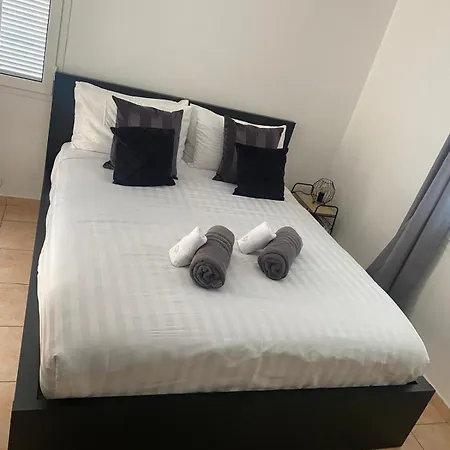 Brand New Studio, Sea View, Aircon, Wifi * Roquebrune-Cap-Martin